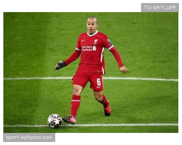 德布劳内与哈维：中场核心的传球调度机制与比赛控制力差异解析